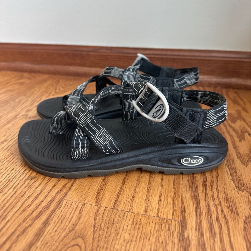 Chaco ZVOLV Sandals Women’s Size 6